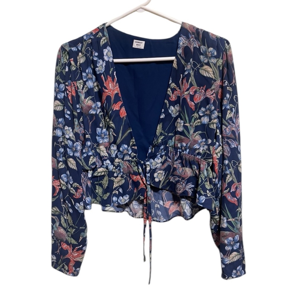 ARITZIA Sunday Best Long Sleeve Crop Tie Front Blue Floral Blouse Size Large